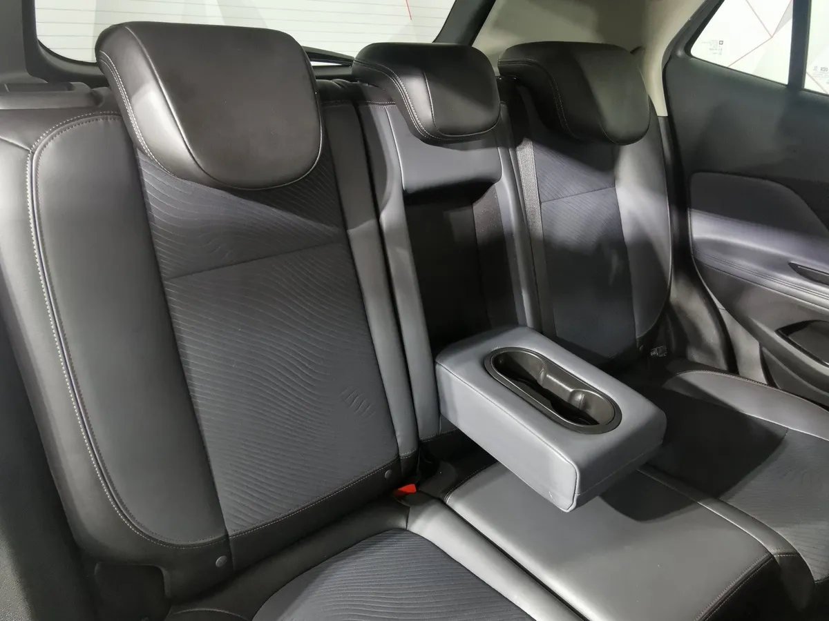 Opel Mokka 1.8 AT AWD (140 л.с.) Cosmo Белый в АВИЛОН. Слайд №16