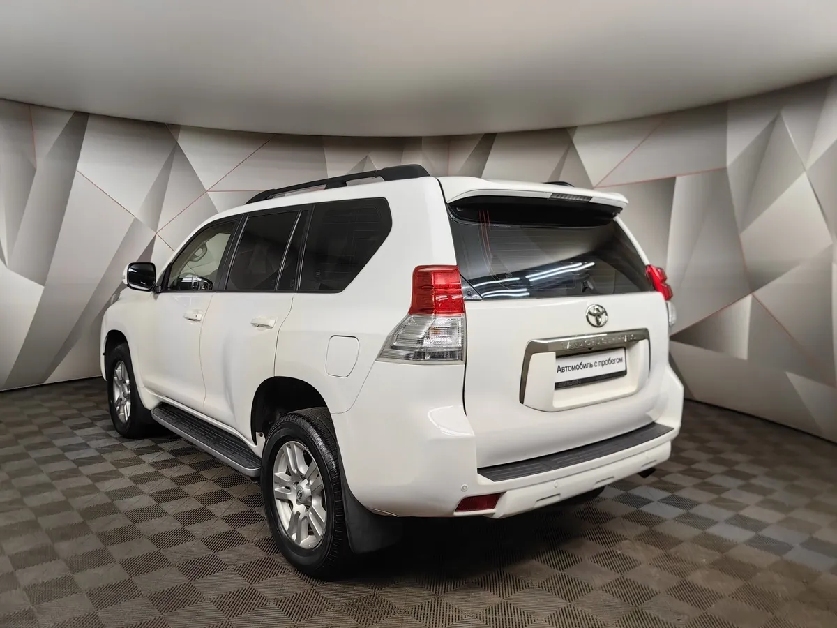 Toyota Land Cruiser Prado 3.0 D AT 4WD (5 мест) (173 л.с.) Белый в АВИЛОН. Слайд №4