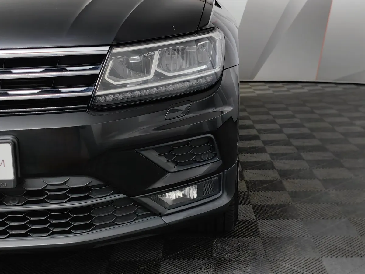 Volkswagen Tiguan 2.0 TSI 4Motion DSG (180 л.с.) Comfortline Черный в АВИЛОН. Слайд №10