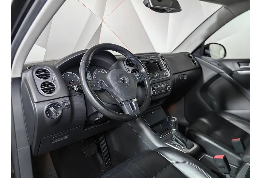 Volkswagen Tiguan 2.0 TDI 4Motion AT (140 л.с.) Track & Field Черный в АВИЛОН. Слайд №18