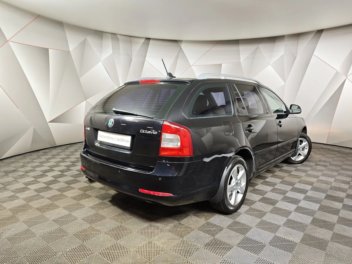 Skoda Octavia 1.8 TSI DSG (152 л.с.) Черный в АВИЛОН. Слайд №2