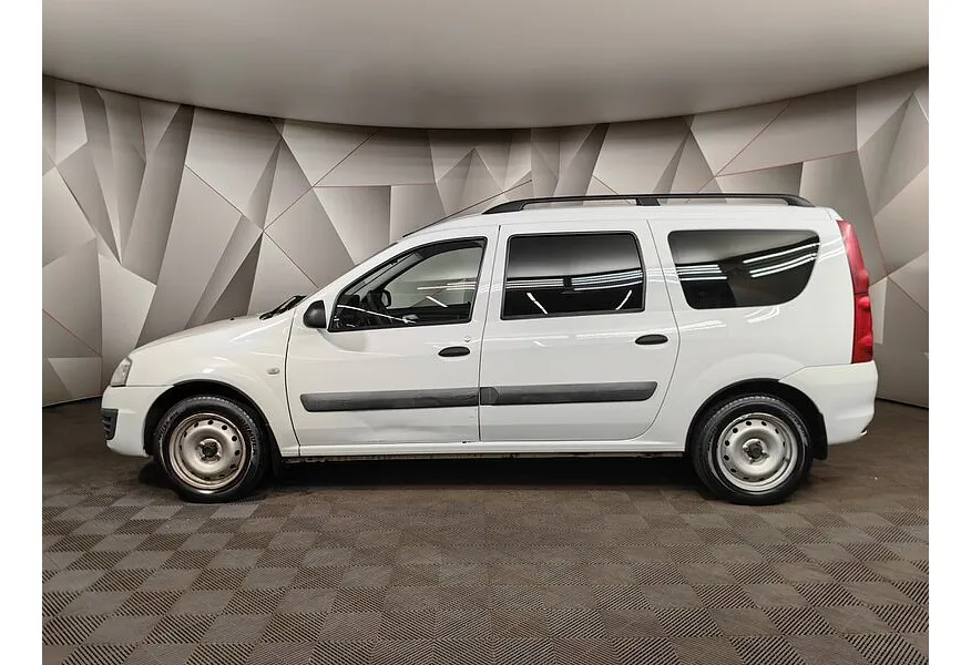 LIVE. Слайд №3