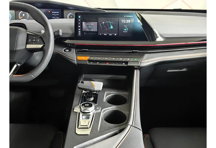 Changan UNI-V 1.5 AMT (181 л.с.) DLX Серый в АВИЛОН. Слайд №15