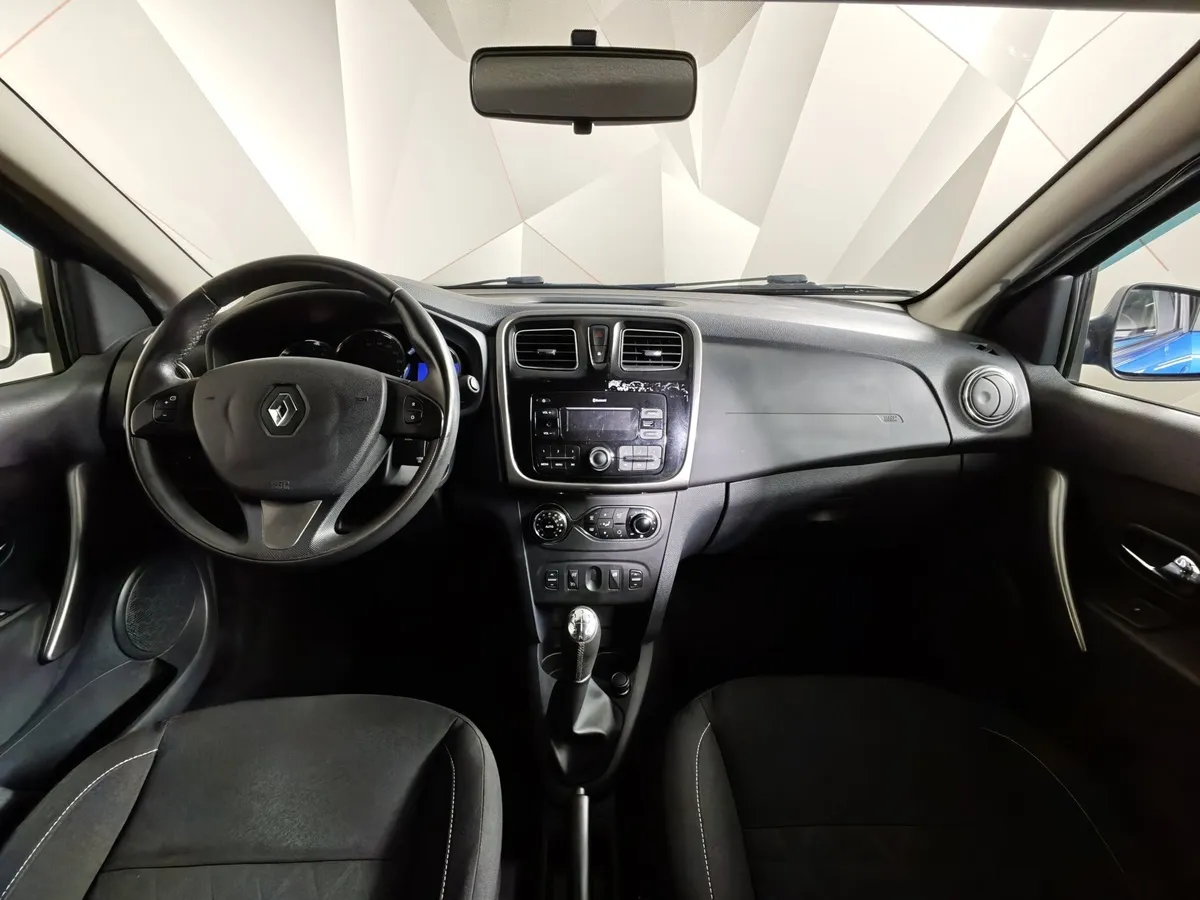 Renault Sandero 1.6 MT (113 л.с.) Stepway Drive Синий в АВИЛОН. Слайд №13