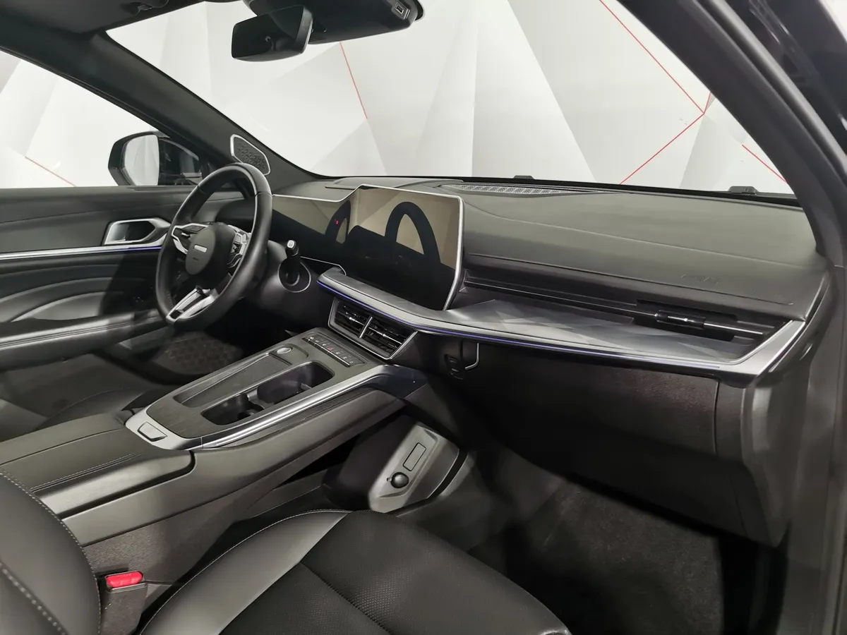 Haval F7 1.5T FWD 7DCT (150 л.с.) Премиум Черный в АВИЛОН. Слайд №12