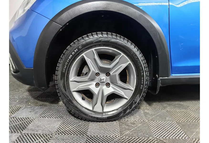 Renault Sandero 1.6 MT (82 л.с.) Stepway Life Синий в АВИЛОН. Слайд №9