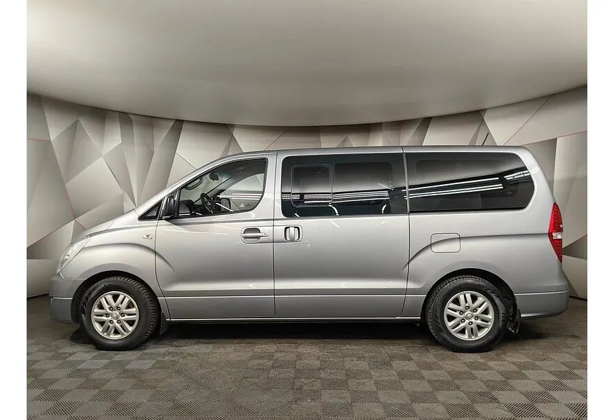 Hyundai H-1 2.5 CRDi AT (170 л.с.) Dynamic Серый в АВИЛОН. Слайд №5