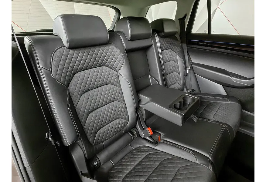 Skoda Kodiaq 2.0 TSI DSG 4X4 (180 л.с.) Коричневый в АВИЛОН. Слайд №16