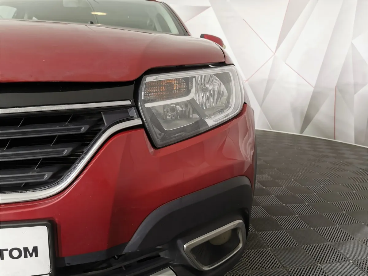 Renault Sandero 1.6 CVT (113 л.с.) Stepway Life City Красный в АВИЛОН. Слайд №10
