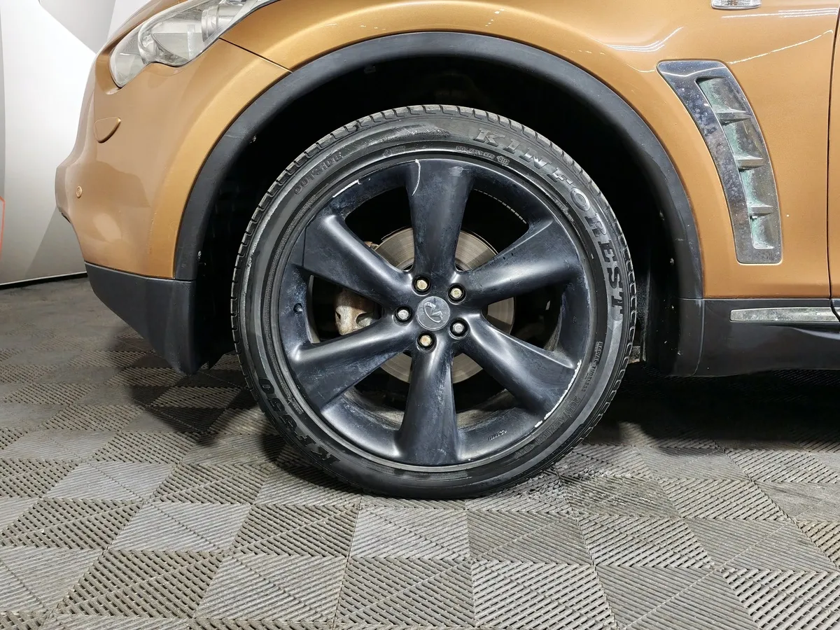 Infiniti FX-Series FX35 AT AWD (307 л.с.) Золотой в АВИЛОН. Слайд №9