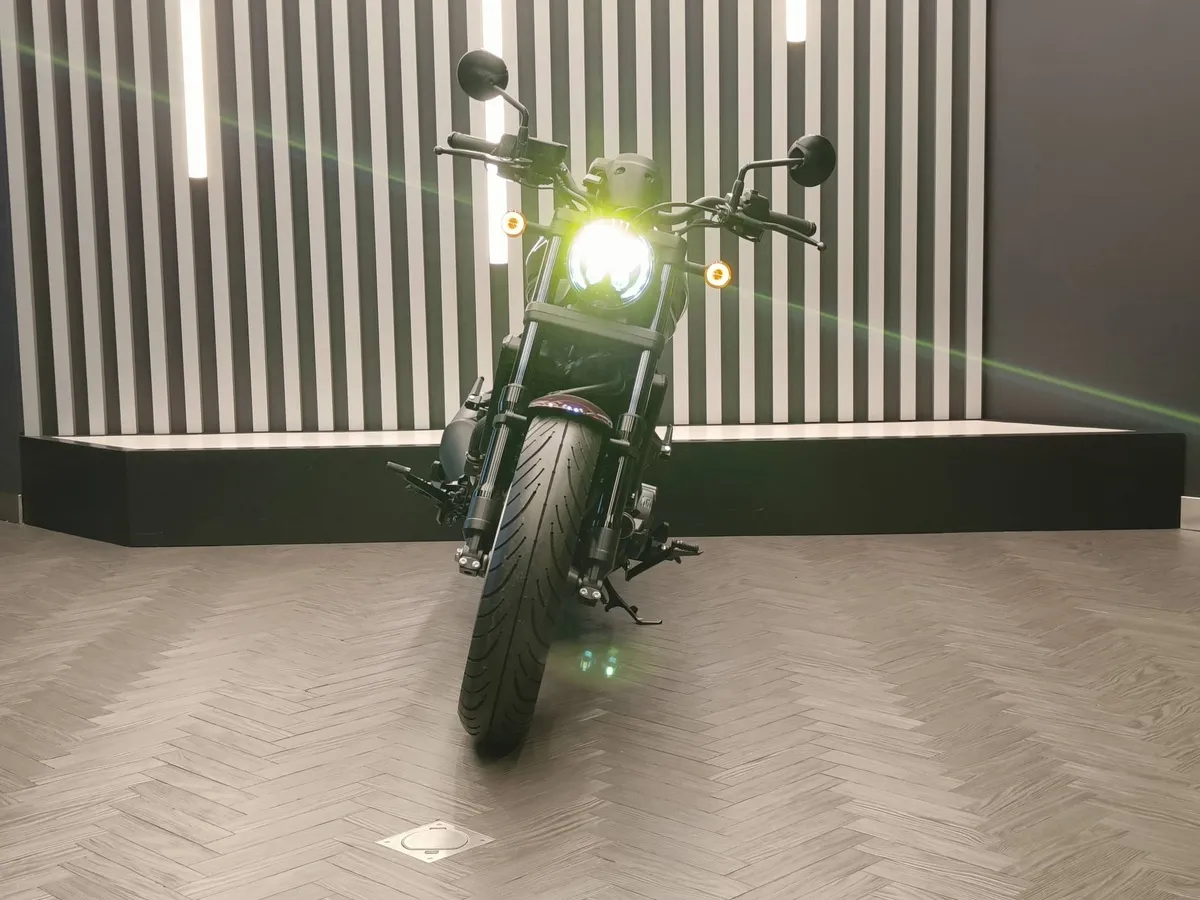 Honda Rebel 1100 1082 см³ (87 л.с.) (87) 1082 Красный в АВИЛОН. Слайд №5