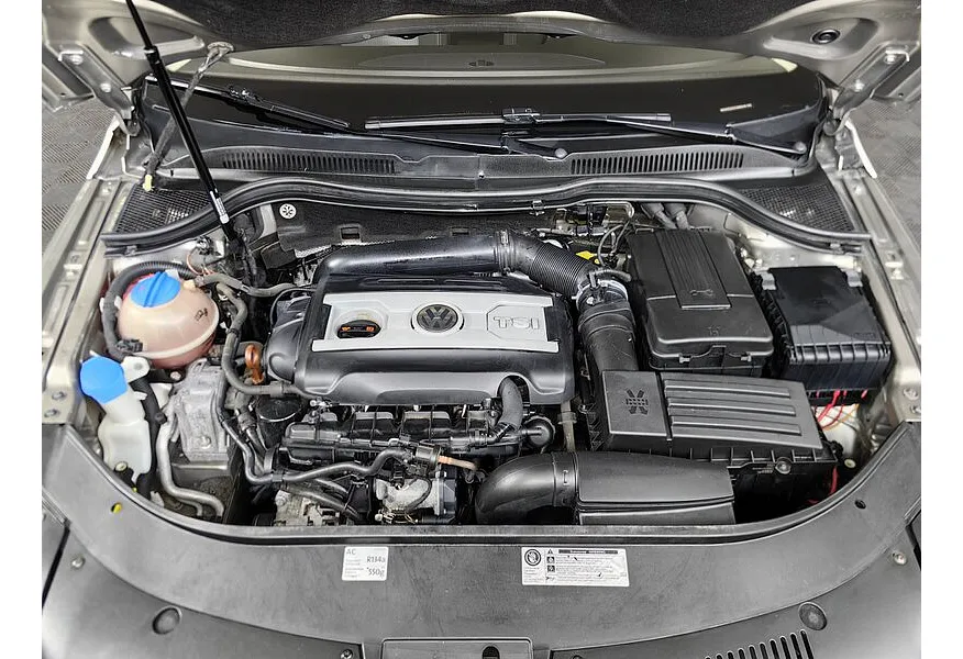 Volkswagen Passat CC 1.8 TSI DSG (152 л.с.) Бежевый в АВИЛОН. Слайд №10