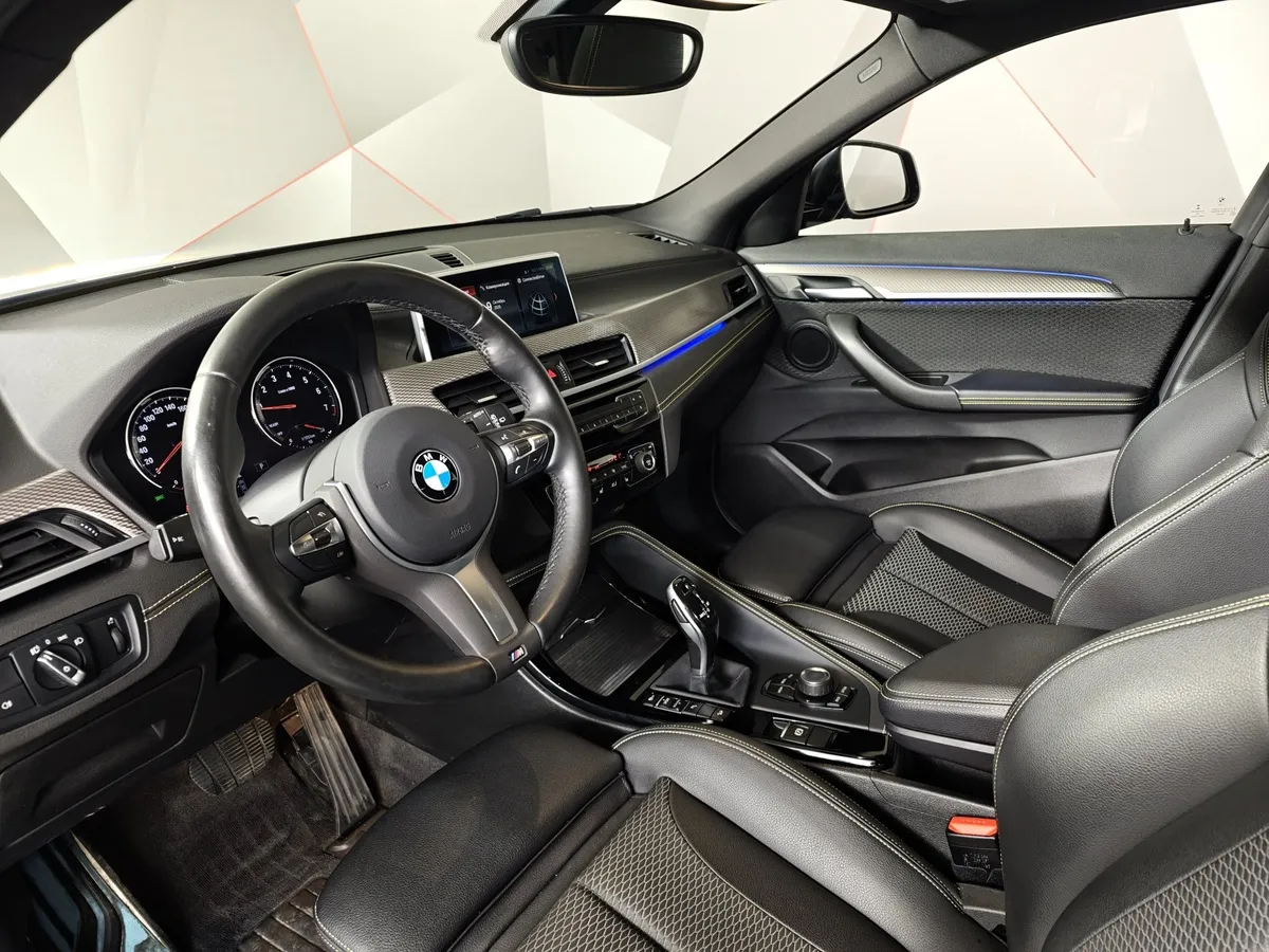 BMW X2 20i xDrive AT (192 л.с.) M Sport X Синий в АВИЛОН. Слайд №11