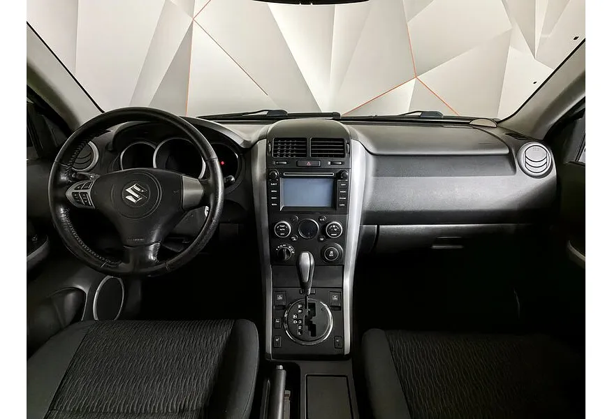Suzuki Grand Vitara 2.0 AT (140 л.с.) Белый в АВИЛОН. Слайд №11
