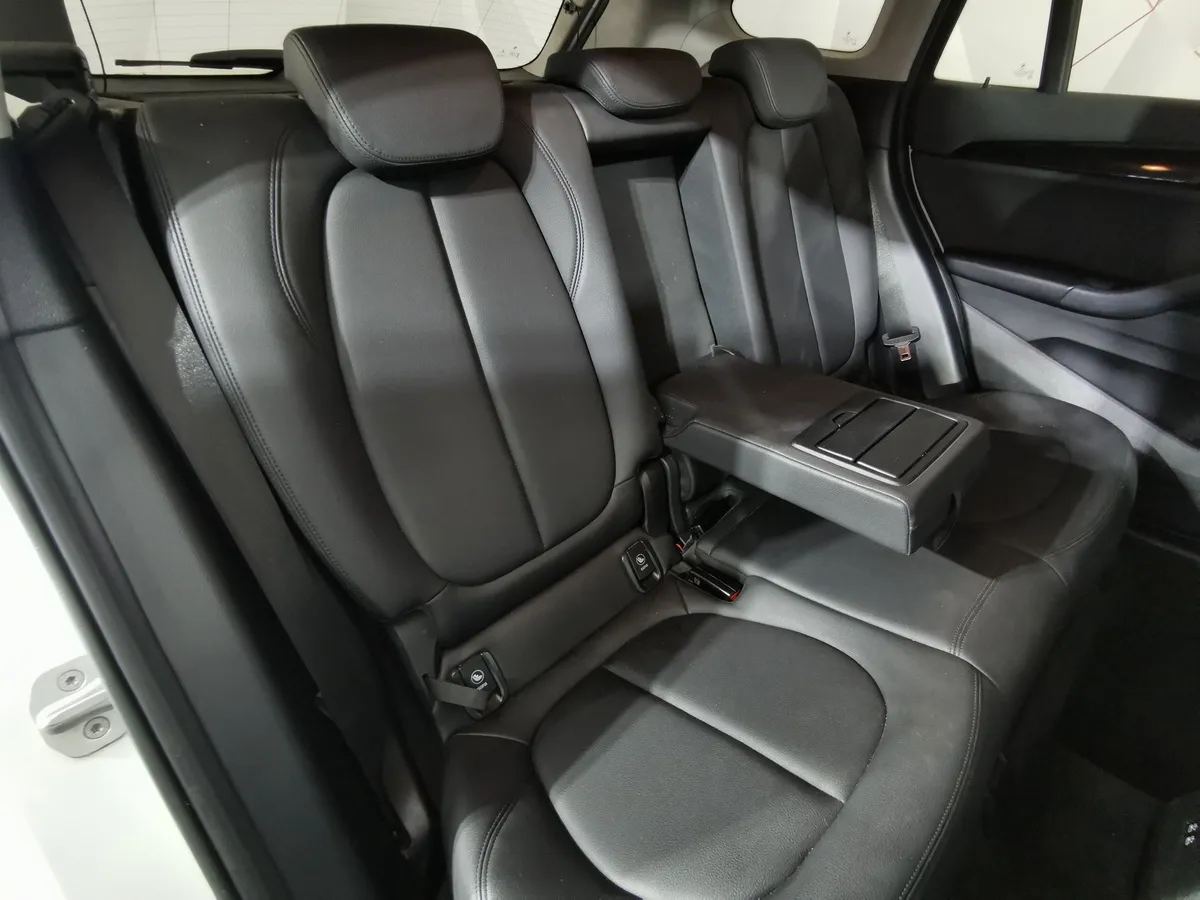 BMW X1 18d xDrive (150 л.с.) Advantage Белый в АВИЛОН. Слайд №14