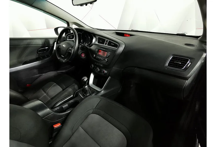 АВИЛОН - Kia Ceed 1.6 MT (130 л.с.) Classic Серый - slide 8