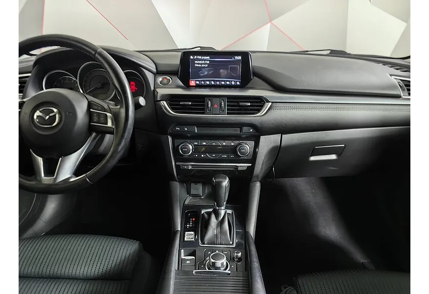 Mazda 6 2.5 SKYACTIV-G AT (192 л.с.) Белый в АВИЛОН. Слайд №15