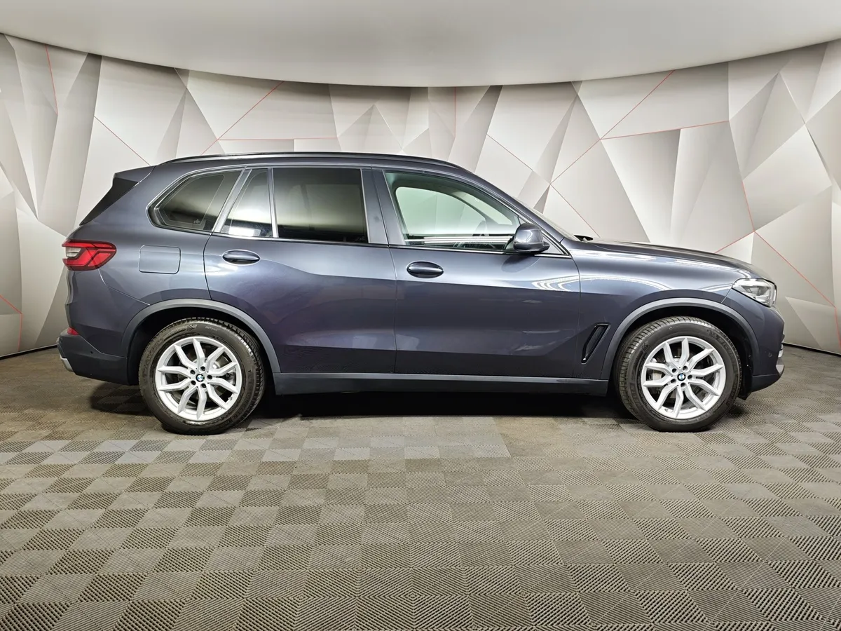 BMW X5 xDrive30d Steptronic (249 л.с.) Base (Локальная сборка) Серый в АВИЛОН. Слайд №6