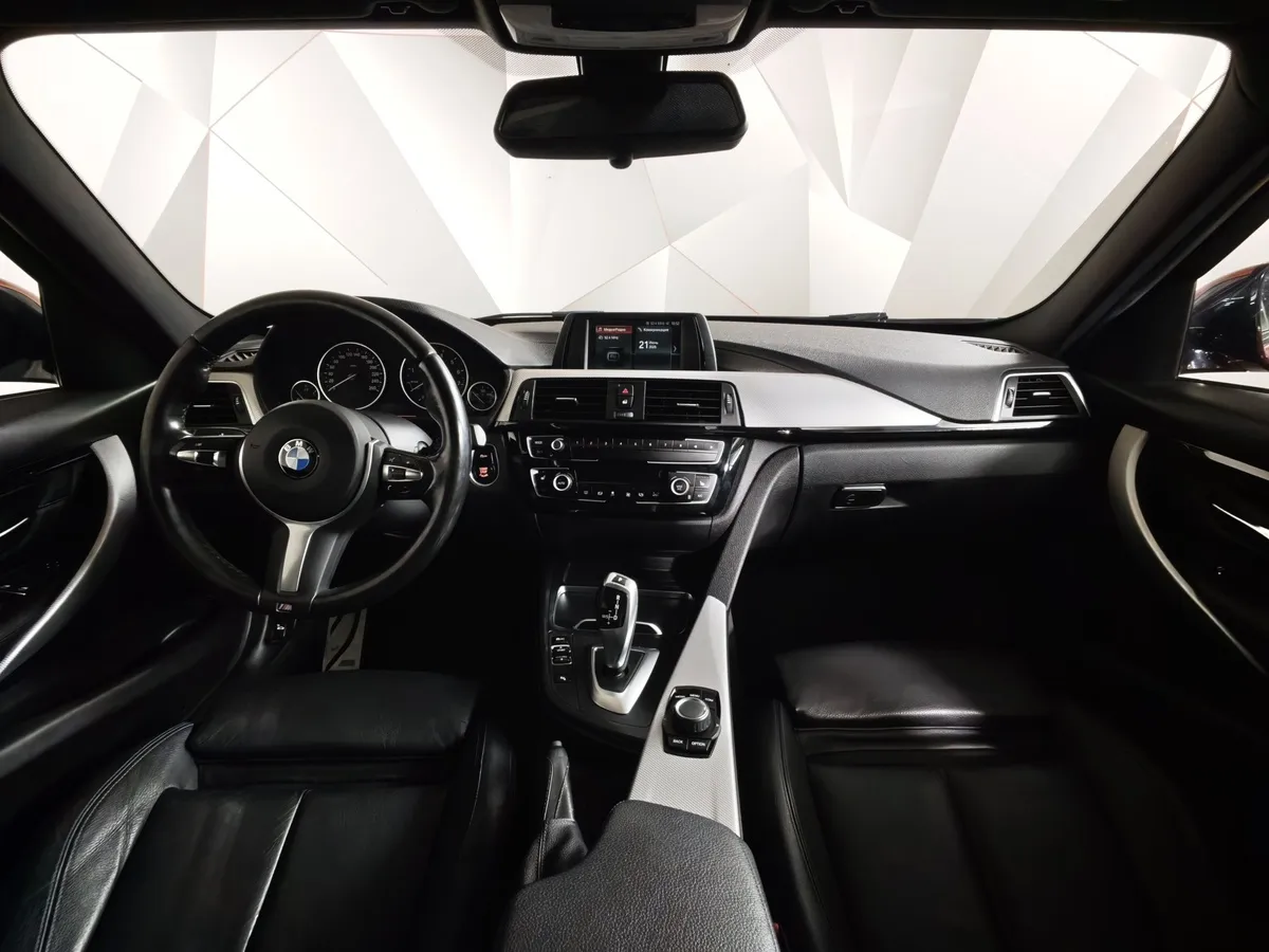 BMW 3 серия 320i xDrive AT (184 л.с.) M Sport Оранжевый в АВИЛОН. Слайд №11
