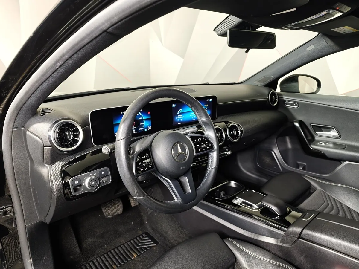 Mercedes-Benz A-Класс A 200 7G-DCT (150 л.с.) Style Черный в АВИЛОН. Слайд №18
