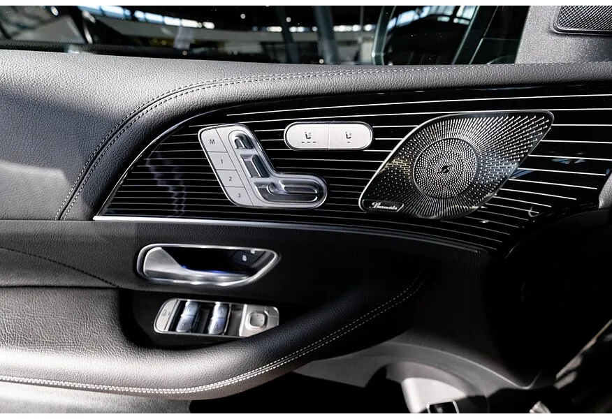 Mercedes-Benz GLE 300d 4MATIC 9G-TRONIC (269 л.с.) Черный в АВИЛОН. Слайд №19