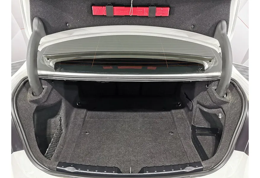 BMW 3 серия 328i xDrive AT (245 л.с.) Base Локальная сборка Белый в АВИЛОН. Слайд №9