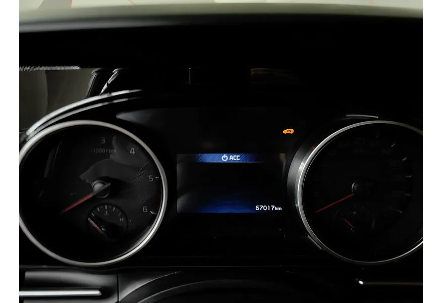 Kia Carnival 2.2 AT (199 л.с.) Premium Plus Белый в АВИЛОН. Слайд №18