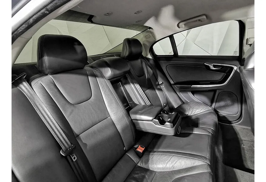 Volvo S60 2.0 T4 AT (180 л.с.) Summum Серый в АВИЛОН. Слайд №15