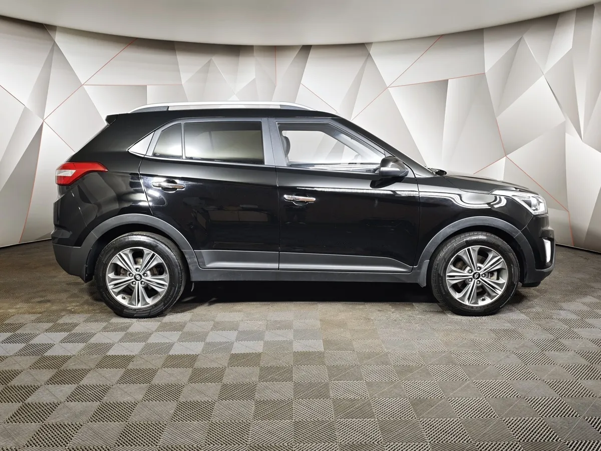 Hyundai Creta 2.0 AT AWD (149 л.с.) Travel Черный в АВИЛОН. Слайд №6