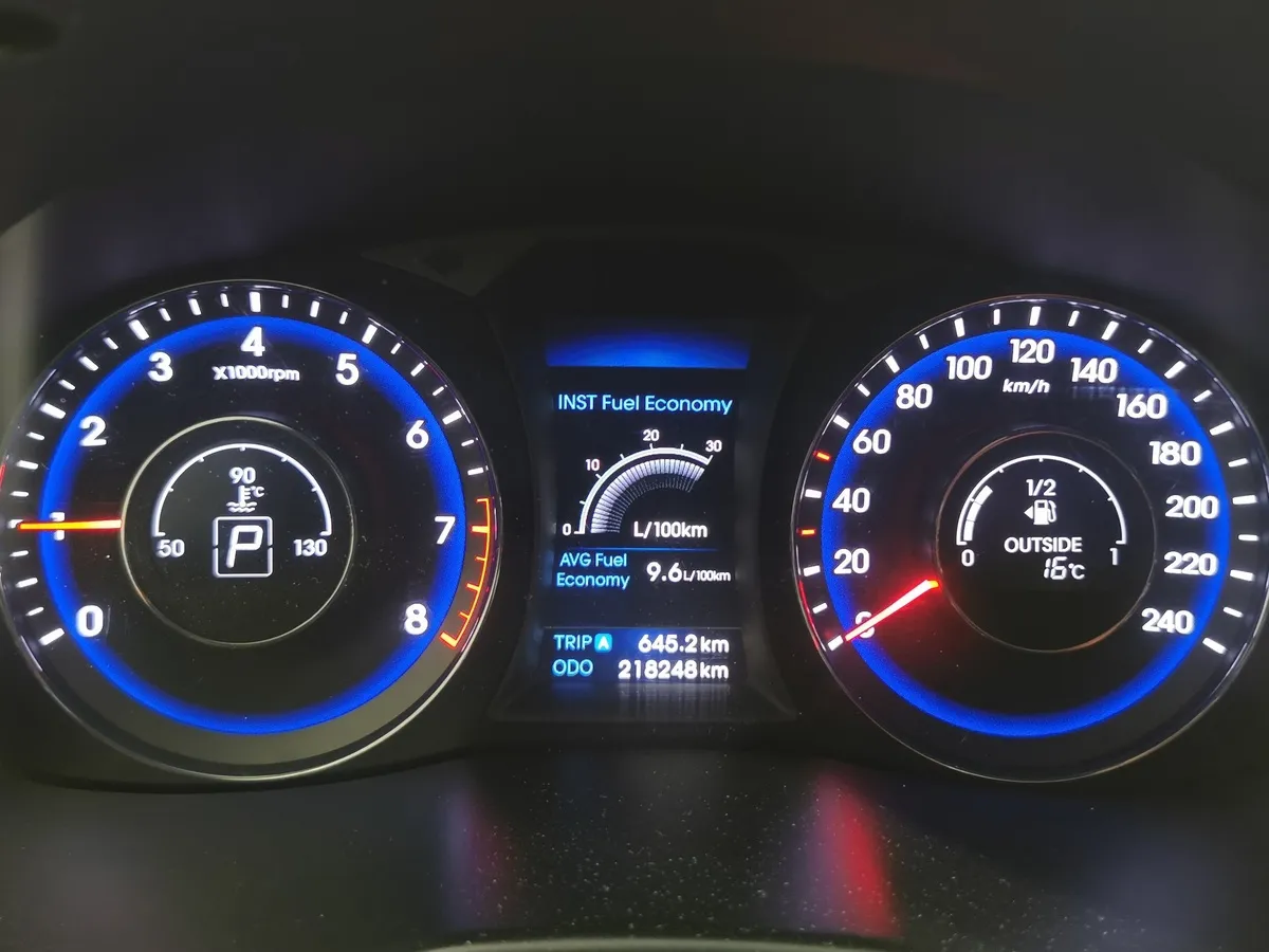 Hyundai i40 2.0 AT (150 л.с.) Business Синий в АВИЛОН. Слайд №17