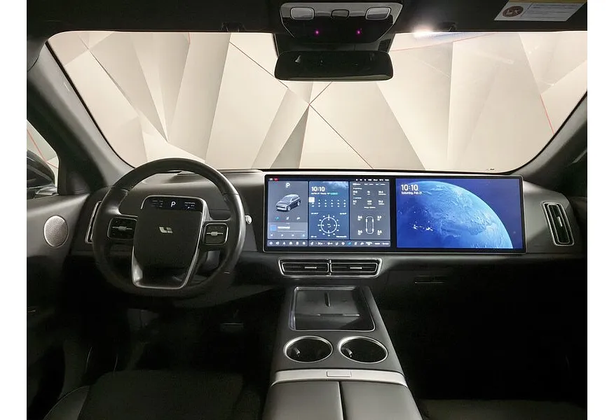 Li Auto L7 1.5 AT 4WD (449 л.с.) Max Черный в АВИЛОН. Слайд №14