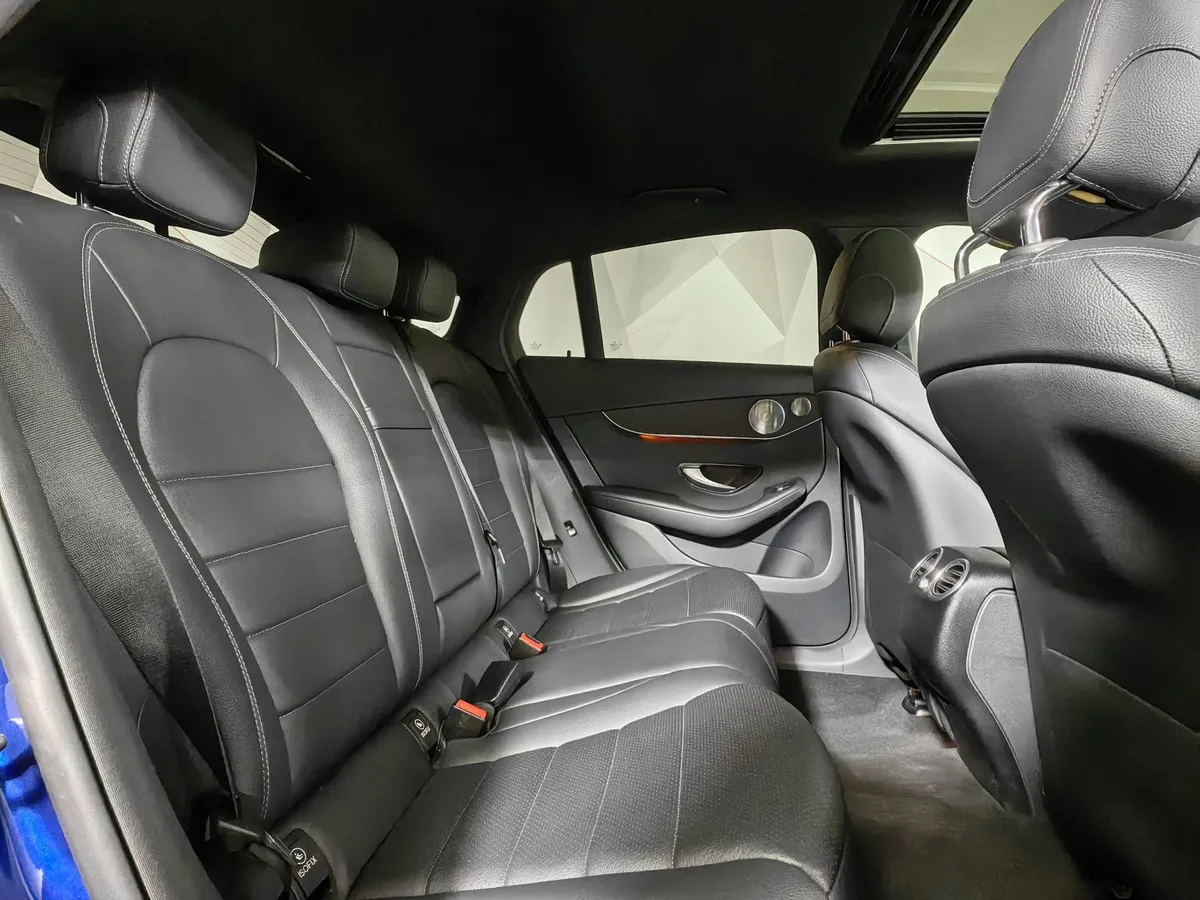 Mercedes-Benz GLC Купе 250 d 9G-TRONIC 4MATIC (204 л.с.) Sport Синий в АВИЛОН. Слайд №16