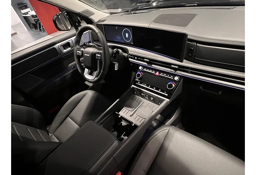 Hyundai Santa Fe 2.0 AT 4WD 7 seats (247 л.с.) Connoisseur Ultra Черный в АВИЛОН. Слайд №6