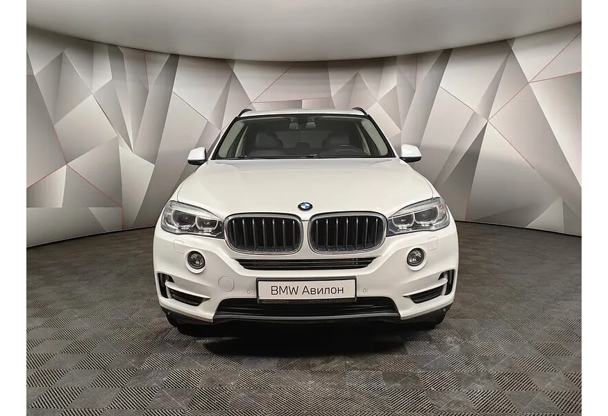 BMW X5 xDrive25d Steptronic (218 л.с.) Business (Локальная сборка) Белый в АВИЛОН. Слайд №3