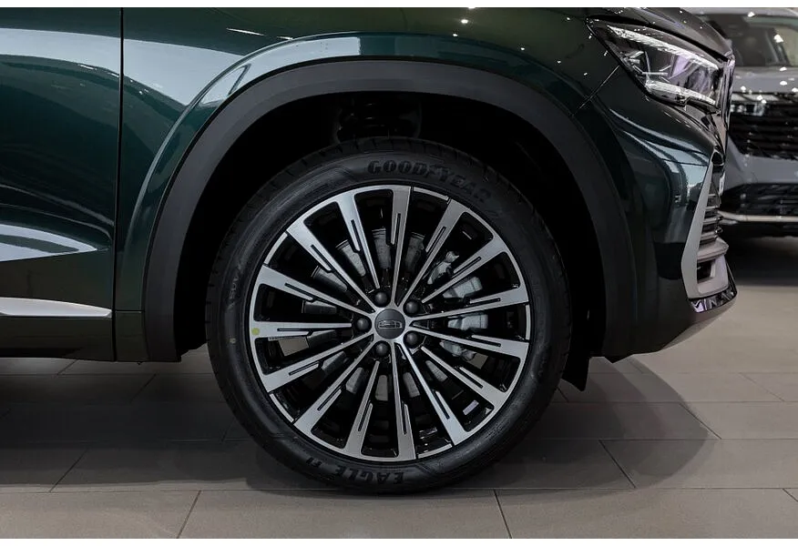 Geely Monjaro 2.0T 8AT 4WD (238 л.с.) Flagship Зеленый в АВИЛОН. Слайд №17