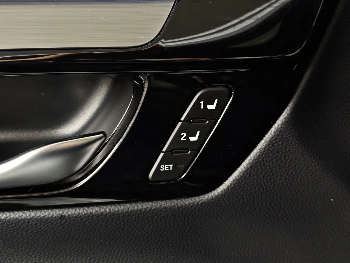 Honda CR-V 2.0h CVT 4WD (204 л.с.) Sport Hybrid Белый в АВИЛОН. Слайд №22