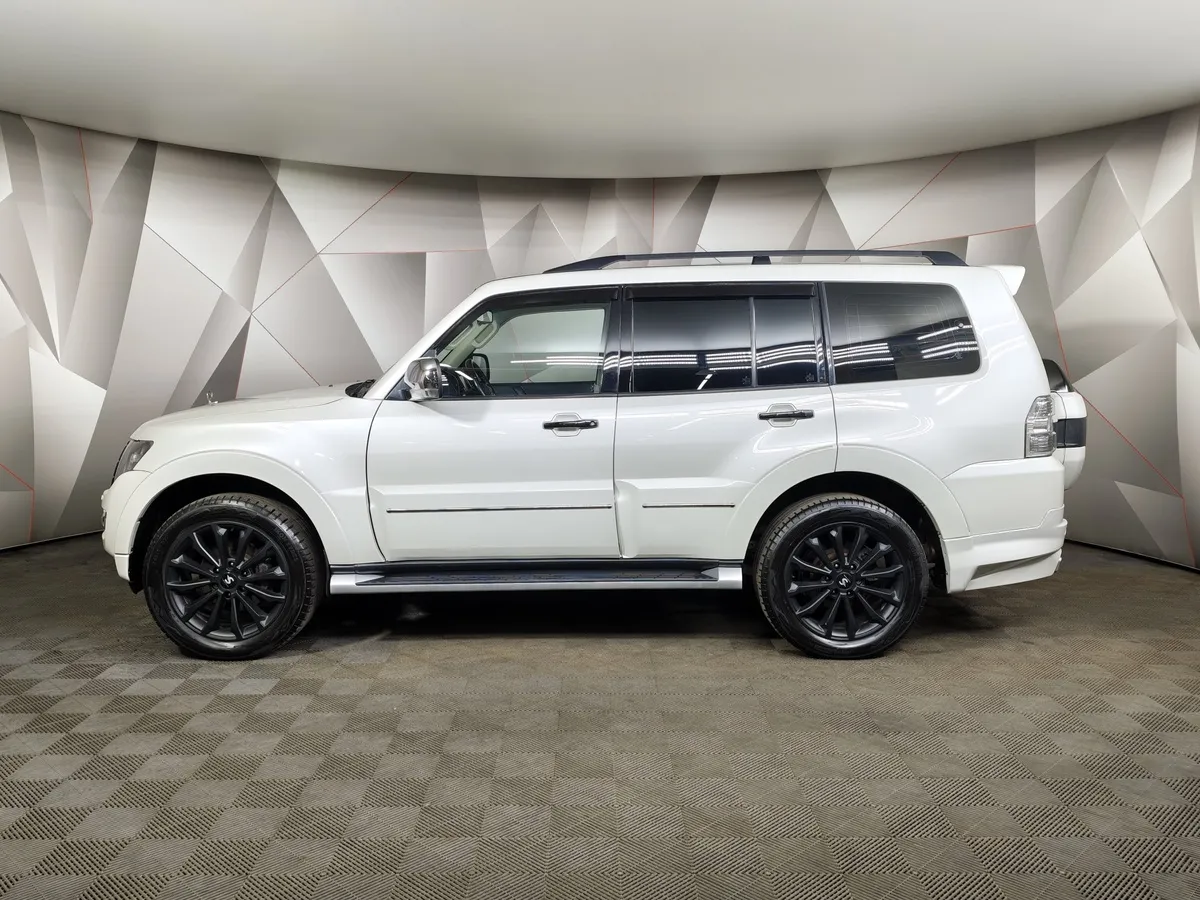 Mitsubishi Pajero 3.8 AT (250 л.с.) Белый в АВИЛОН. Слайд №5