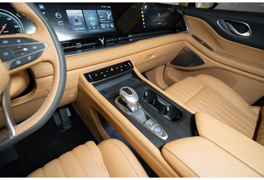 Voyah Dream EVR long range 1.5 AT AWD (422 л.с.) Черный в АВИЛОН. Слайд №9