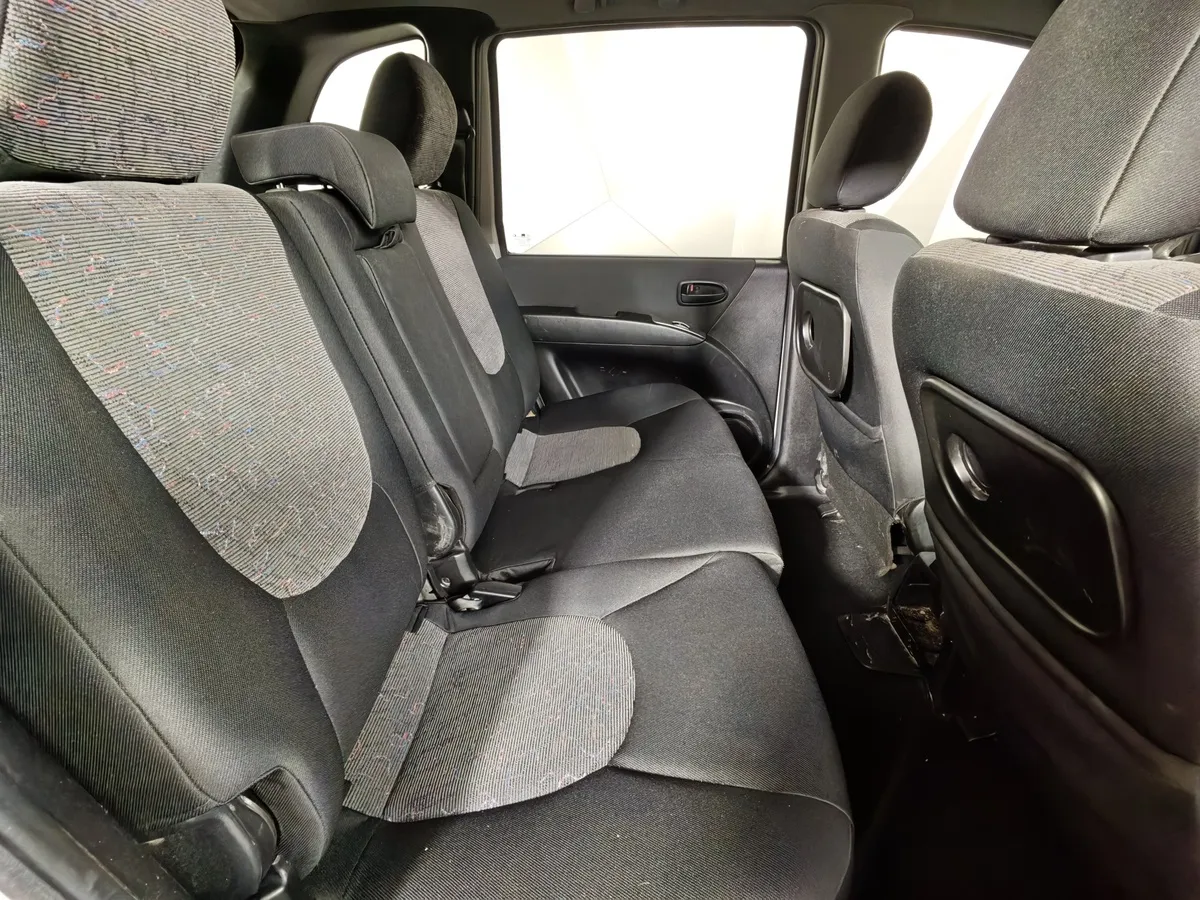 Hyundai Matrix 1.8 MT (122 л.с.) Серый в АВИЛОН. Слайд №12