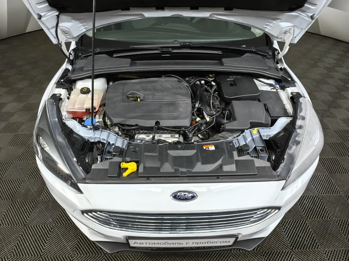 Ford Focus 1.5 EcoBoost AT (150 л.с.) Titanium Белый в АВИЛОН. Слайд №10