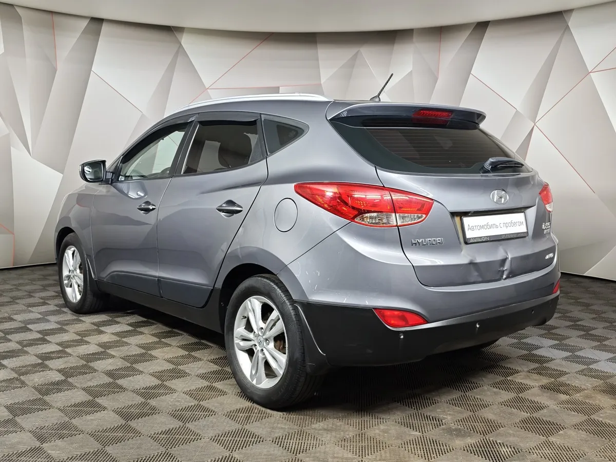 Hyundai ix35 2.0 CRDi AT 4WD (184 л.с.) Travel Серый в АВИЛОН. Слайд №4