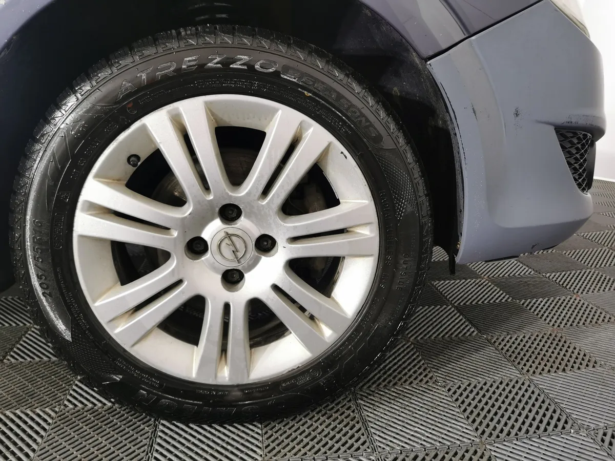Opel Astra 1.6 MT (105 л.с.) Серый в АВИЛОН. Слайд №9