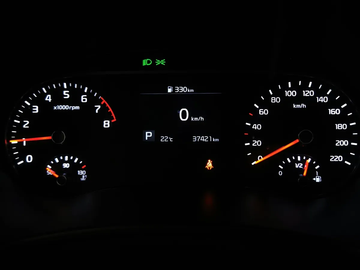 Kia Soul 1.6 MPI AT (123 л.с.) Prestige Белый в АВИЛОН. Слайд №17