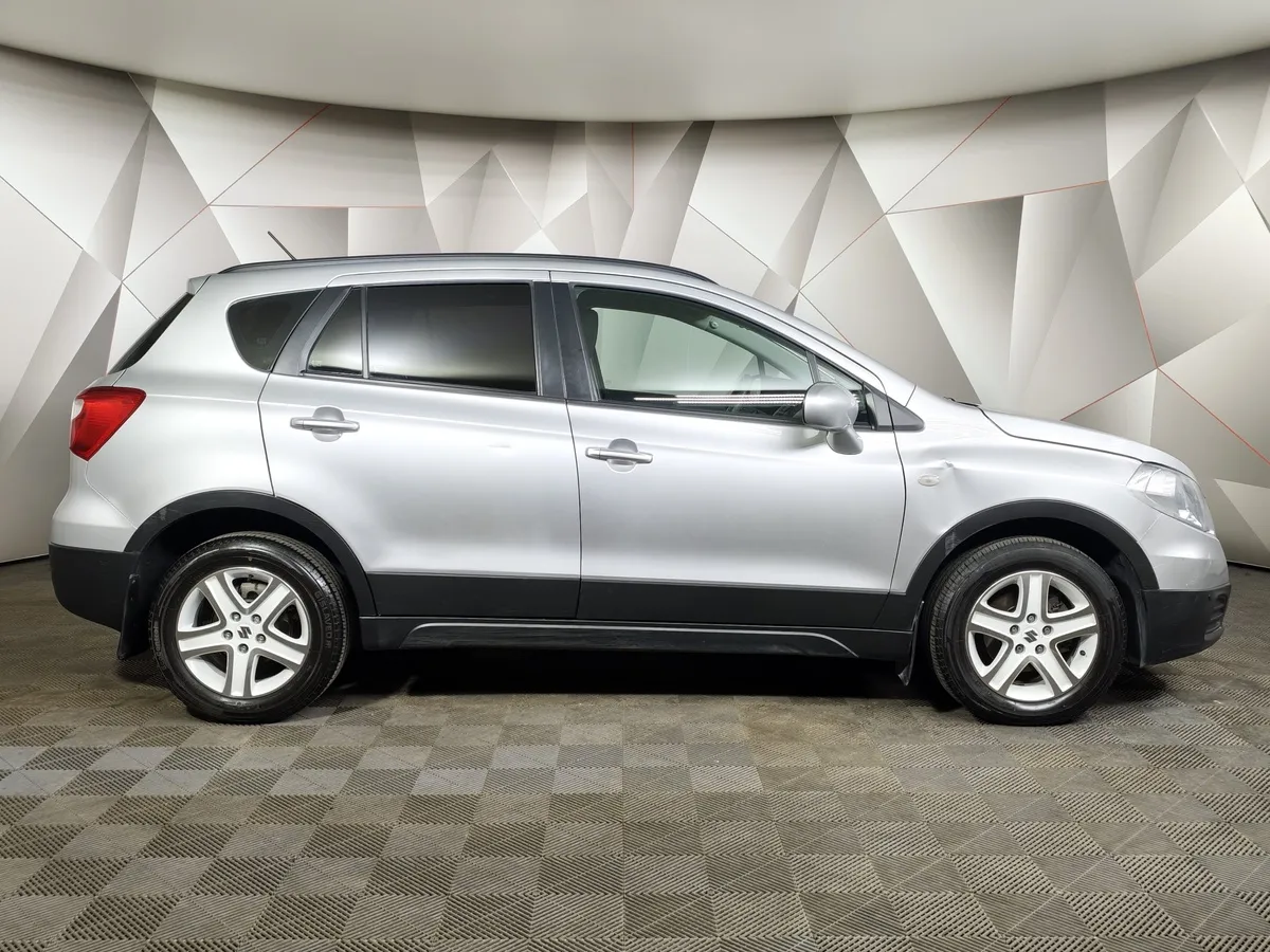 Suzuki SX4 1.6 CVT 4WD (117 л.с.) Серебристый в АВИЛОН. Слайд №6