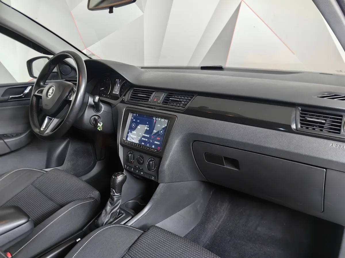 Skoda Rapid 1.4 TSI DSG (125 л.с.) Active Белый в АВИЛОН. Слайд №13