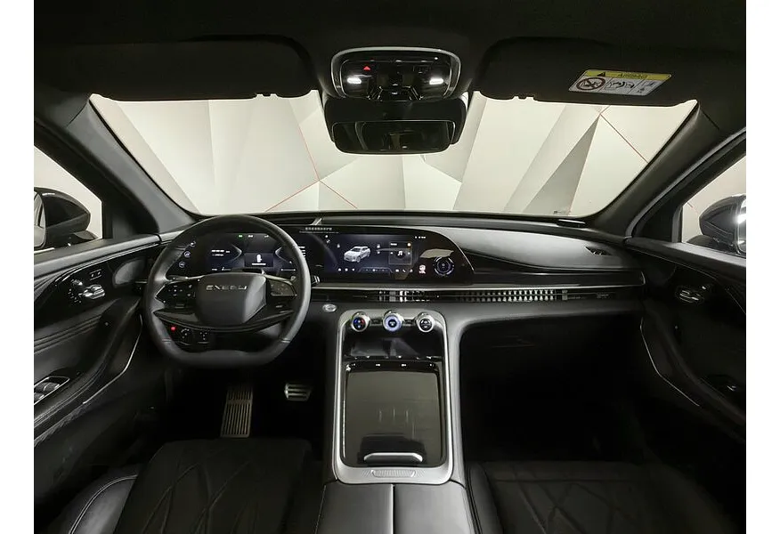 EXEED RX 2.0T DCT 4WD (249 л.с.) Platinum Черный в АВИЛОН. Слайд №14