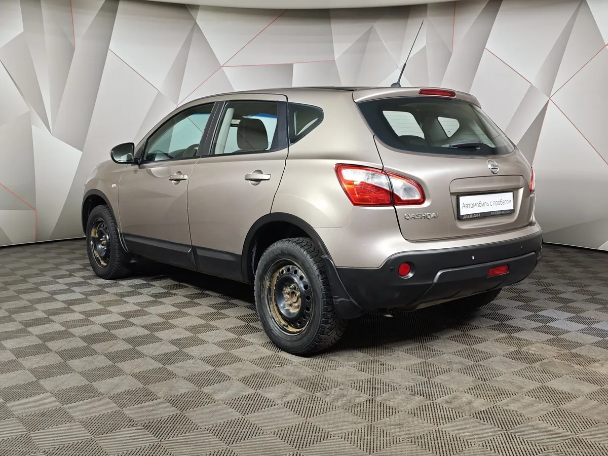 Nissan Qashqai 2.0 CVT FWD (141 л.с.) XE Коричневый в АВИЛОН. Слайд №4