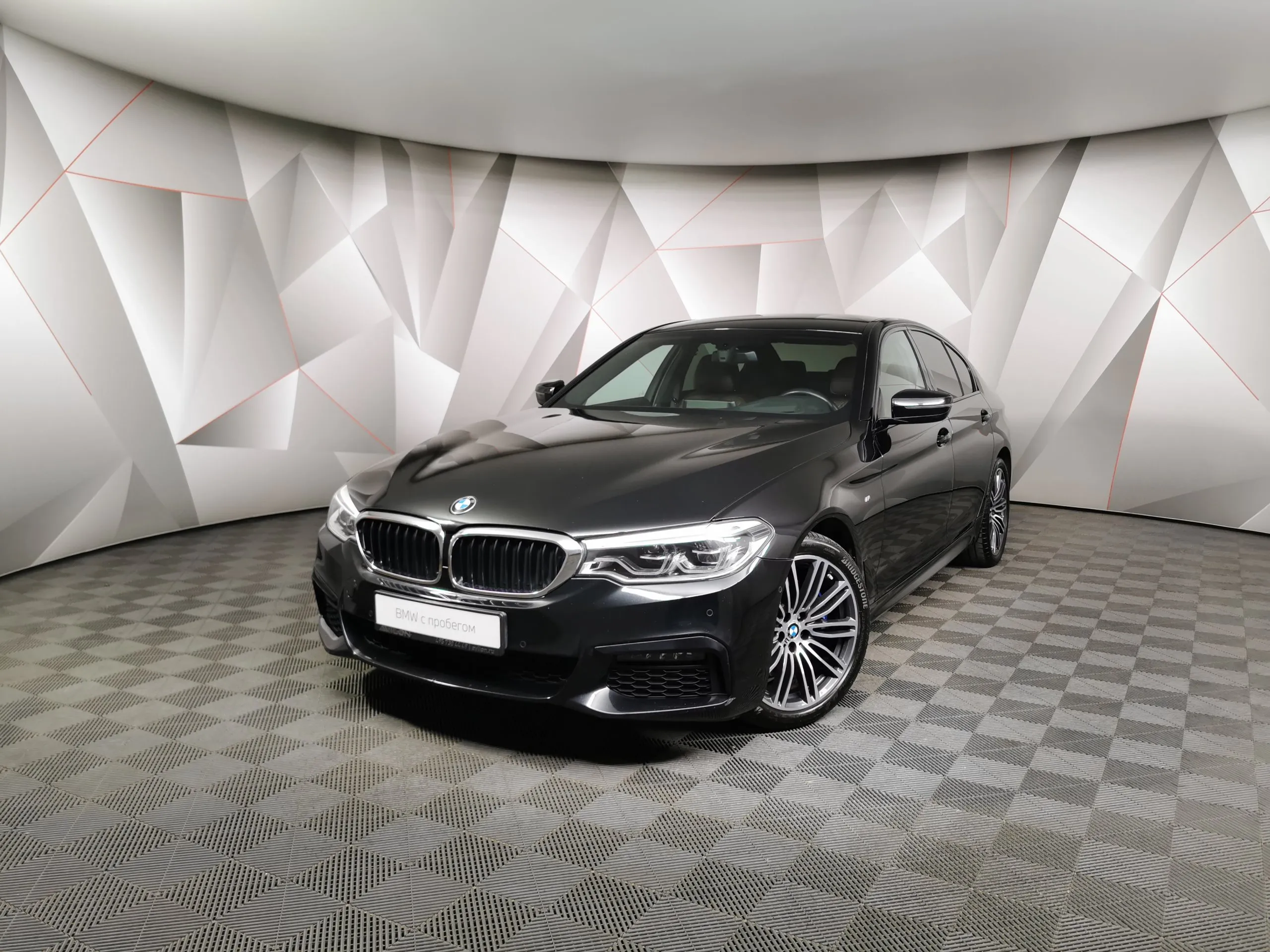 BMW 5 серия 530d xDrive Steptronic (249 л.с.) M Sport Pro Черный в Москве №  ТИ-UY38716. Купить BMW 5 серия VII (G30) Рестайлинг Автомат Дизельный с  пробегом 122012 км. Цена 4599700