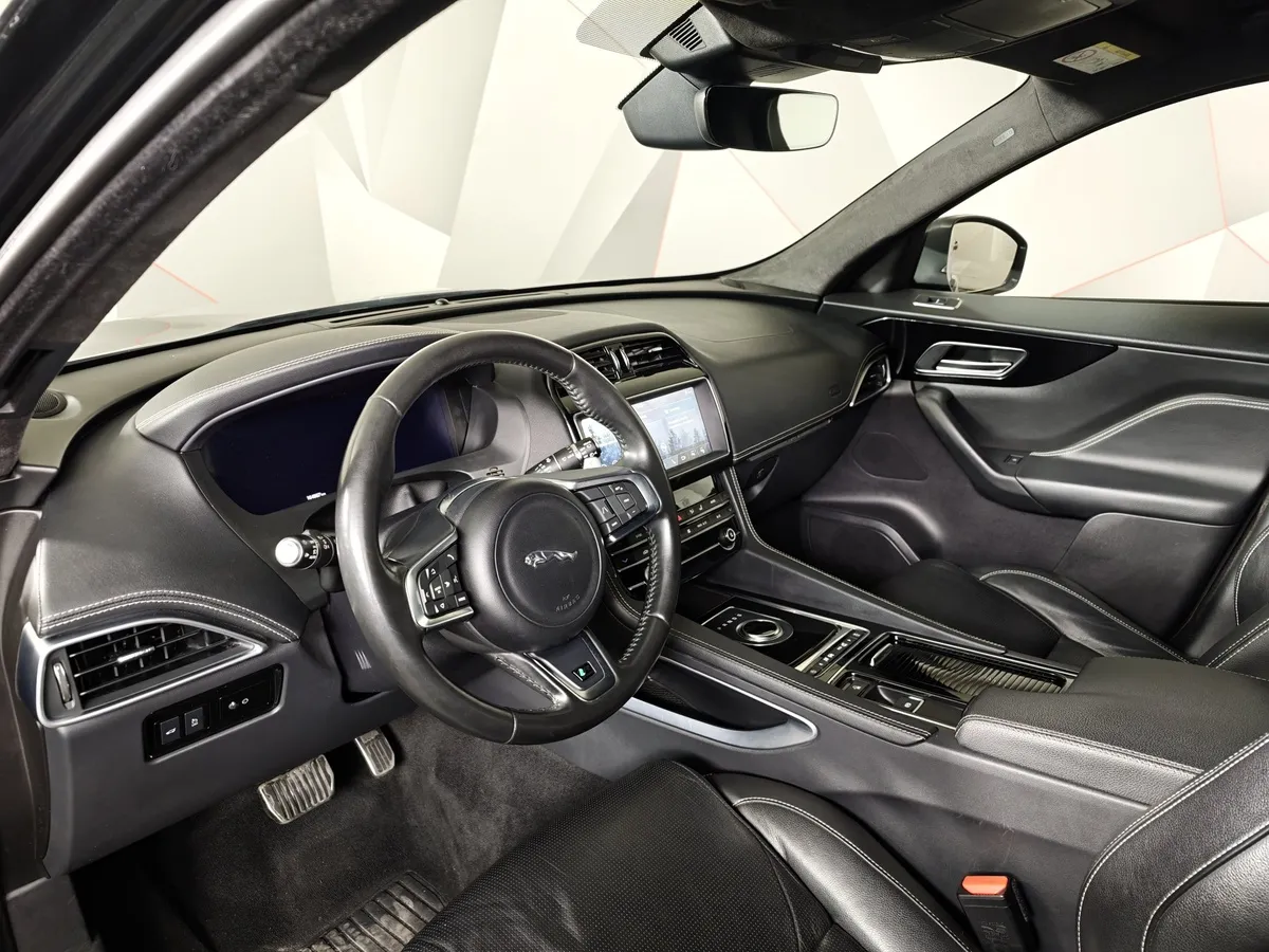Jaguar F-Pace 2.0 TD AT AWD (240 л.с.) Prestige Черный в АВИЛОН. Слайд №19