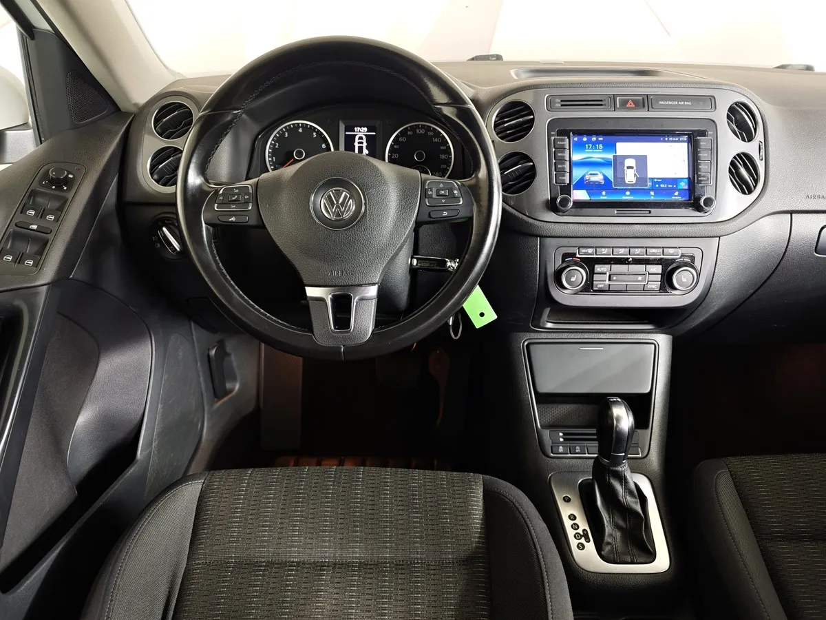 Volkswagen Tiguan 1.4 TSI BlueMotion DSG (150 л.с.) Белый в АВИЛОН. Слайд №19